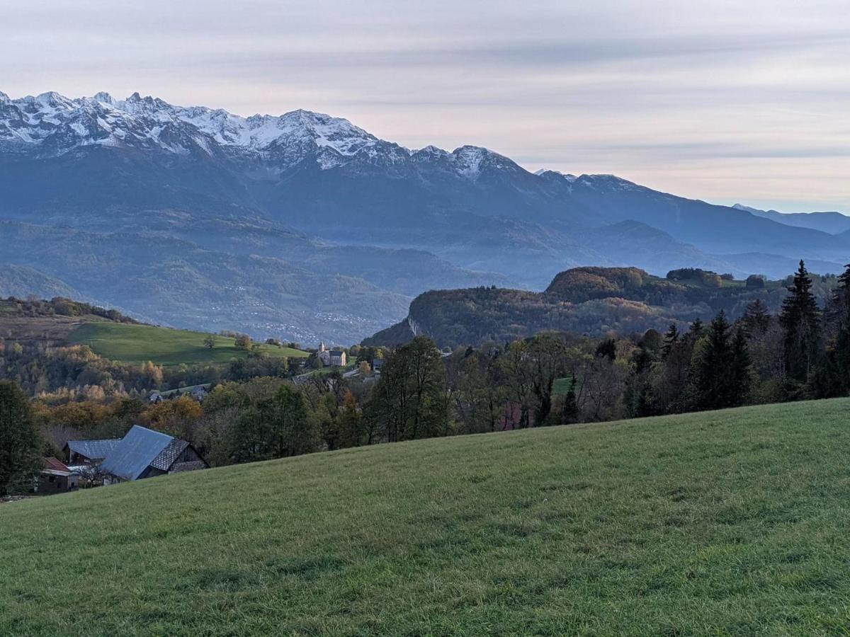 Appartement De Plain-Pied En Montagne Avec Vue Merveilleuse Sur Le Massif De Belledonne Saint Bernard du Touvet ภายนอก รูปภาพ