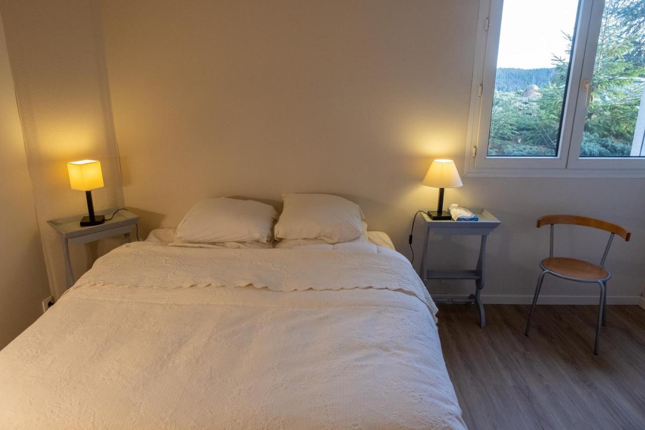 Appartement De Plain-Pied En Montagne Avec Vue Merveilleuse Sur Le Massif De Belledonne Saint Bernard du Touvet ภายนอก รูปภาพ