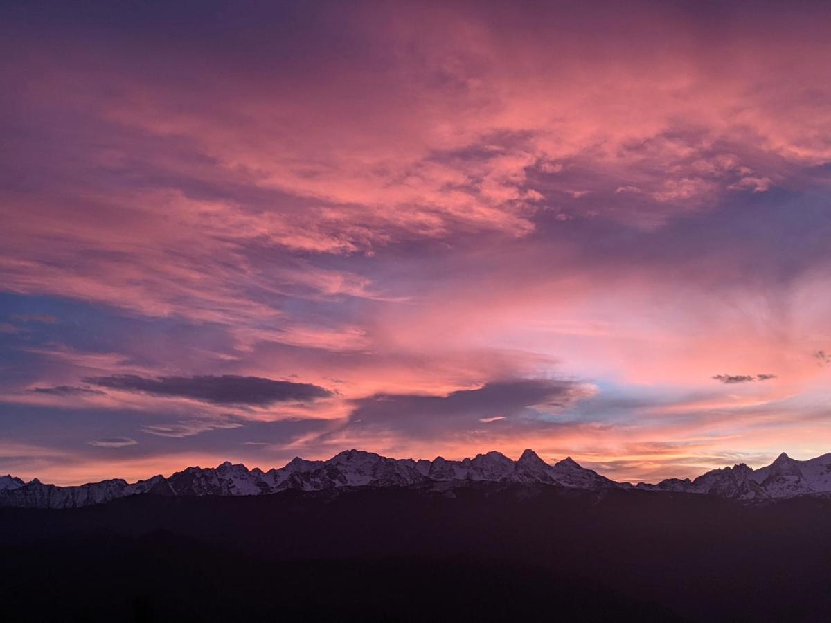 Appartement De Plain-Pied En Montagne Avec Vue Merveilleuse Sur Le Massif De Belledonne Saint Bernard du Touvet ภายนอก รูปภาพ