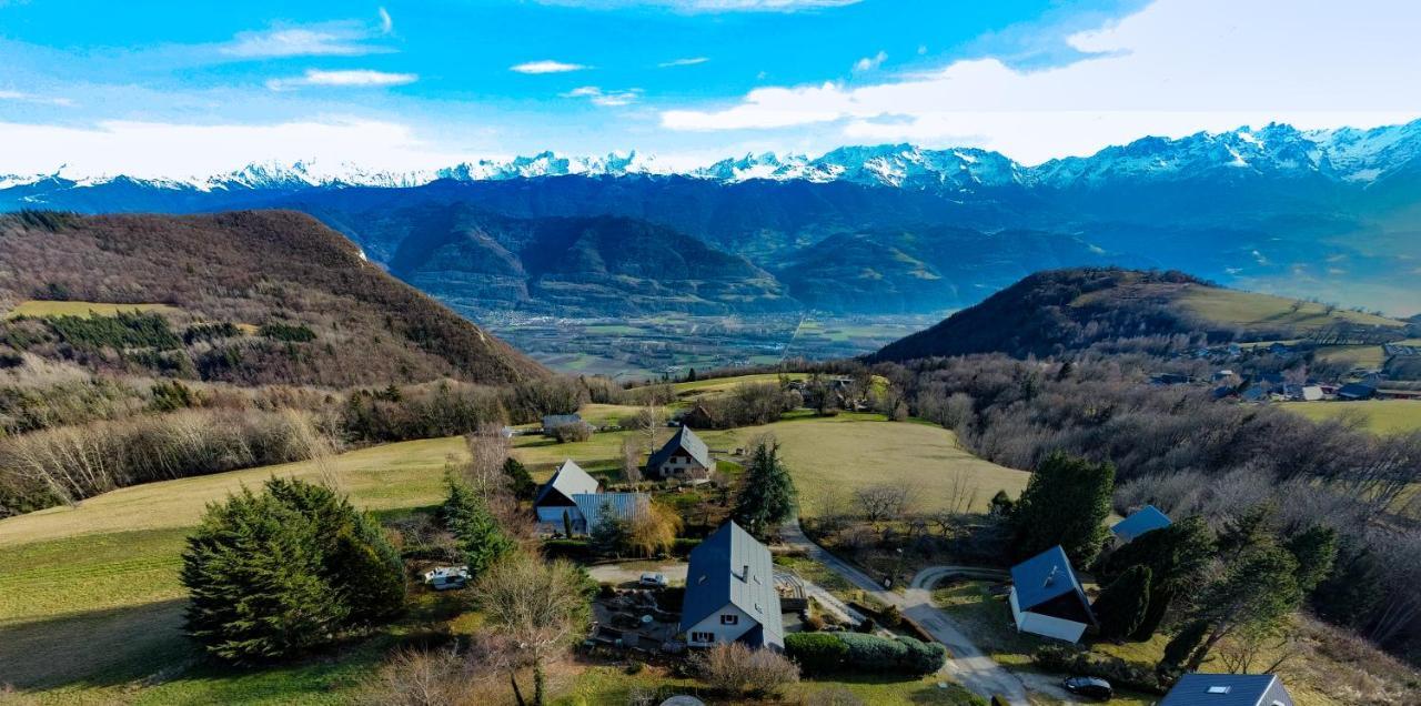 Appartement De Plain-Pied En Montagne Avec Vue Merveilleuse Sur Le Massif De Belledonne Saint Bernard du Touvet ภายนอก รูปภาพ