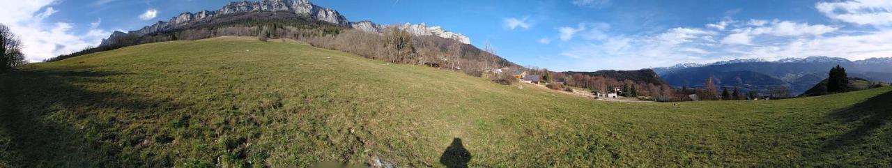 Appartement De Plain-Pied En Montagne Avec Vue Merveilleuse Sur Le Massif De Belledonne Saint Bernard du Touvet ภายนอก รูปภาพ